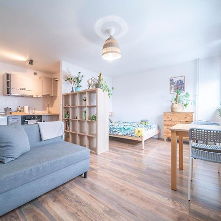 10Th Floor Studio In The City Center Of Wroclaw Apartment Exterior photo